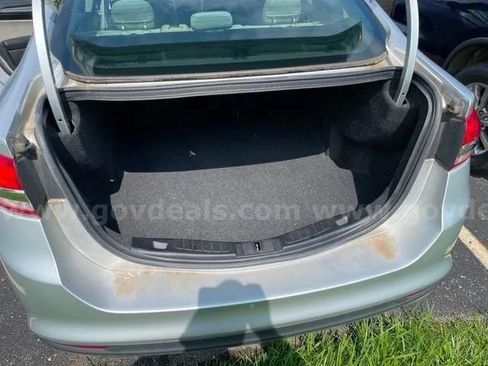 Used 2017 Ford Fusion S FWD image 22