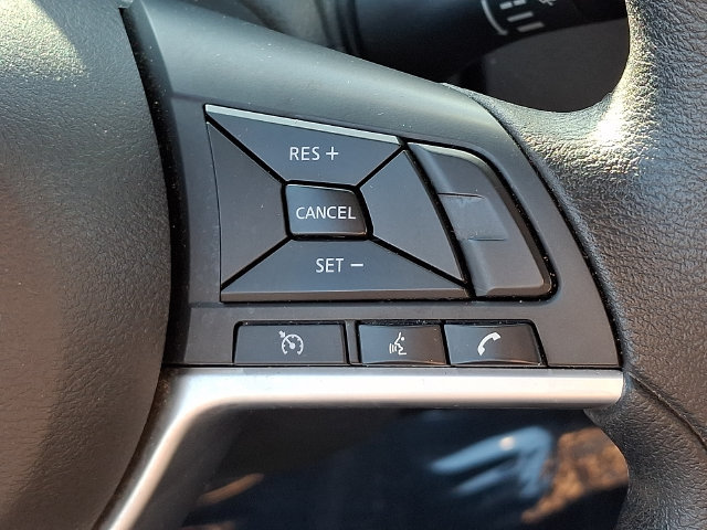 Used 2025 Nissan Altima 2.5 SV FWD image 21