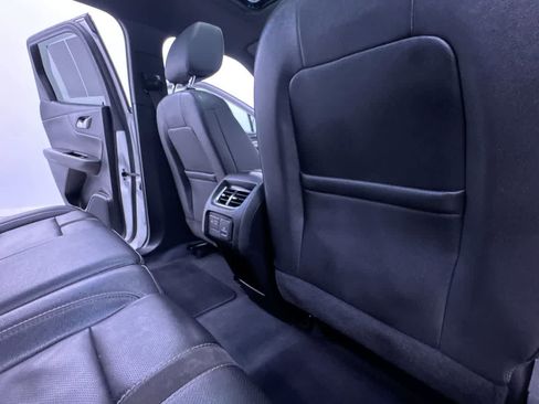 Used 2022 Chevrolet Blazer Premier image 41