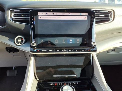 New 2026 Jeep Grand Wagoneer L 4WD image 7