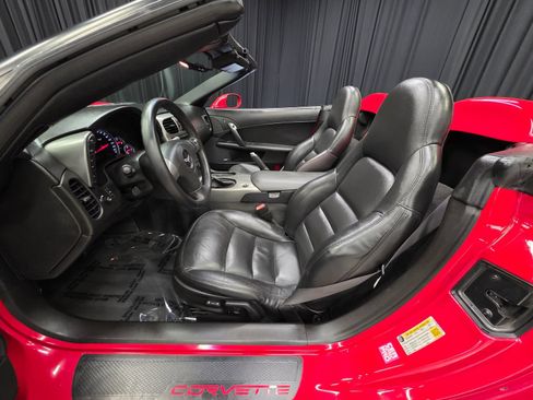 Used 2007 Chevrolet Corvette Convertible w/ Preferred Equipment Group RWD image 20