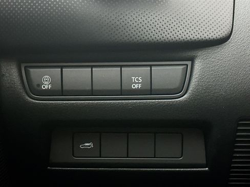 Used 2025 MAZDA CX-50 AWD 2.5 S w/ Premium Package image 16