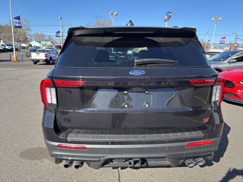 Used 2025 Ford Explorer ST w/ Sun And Sound Package image 7