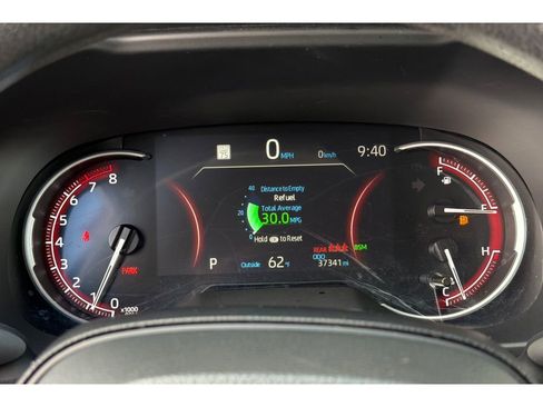 Used 2025 Toyota RAV4 XLE AWD/4WD image 29
