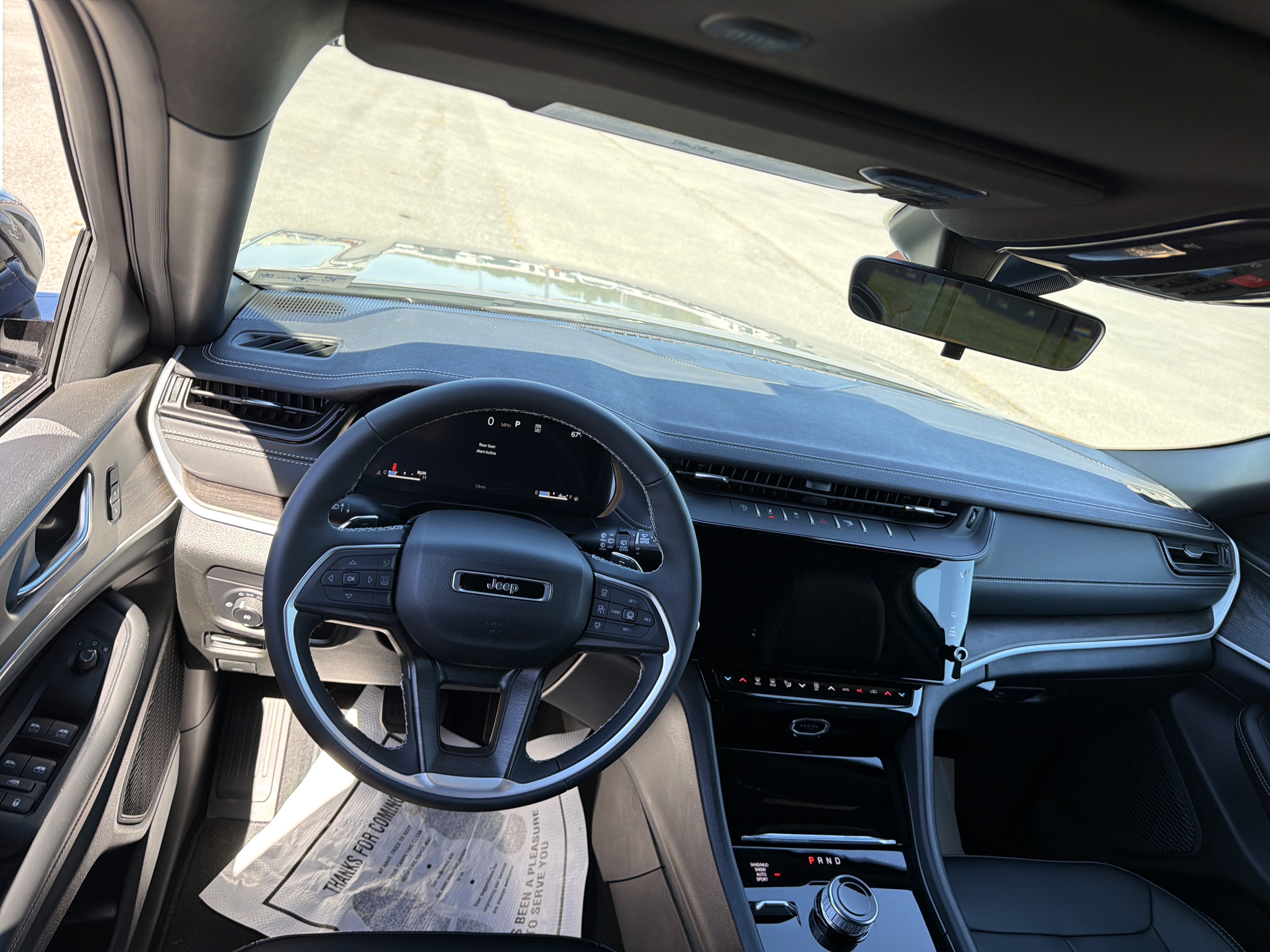 New 2027 Jeep Grand Cherokee Limited AWD/4WD image 15