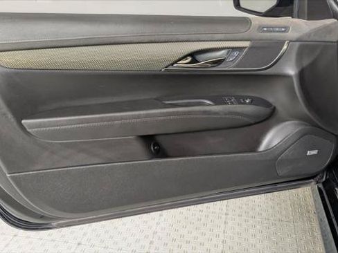 Used 2017 Cadillac ATS V w/ Luxury Package RWD image 12