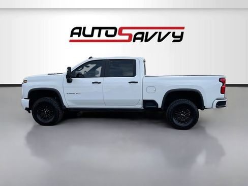 Used 2024 Chevrolet Silverado 2500 ZR2 w/ Technology Package AWD/4WD image 4