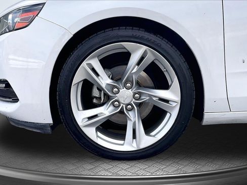 Used 2020 Chevrolet Impala LT FWD image 9