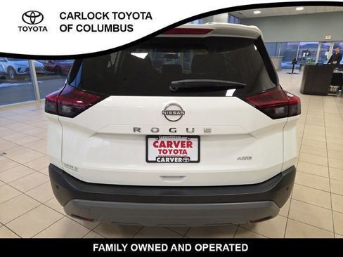Used 2023 Nissan Rogue S image 8