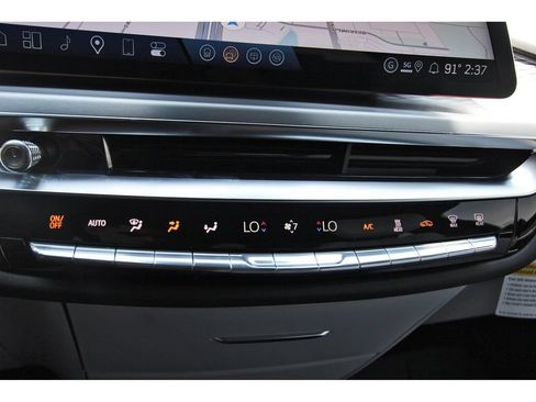 New 2026 Cadillac Lyriq Luxury AWD/4WD image 19