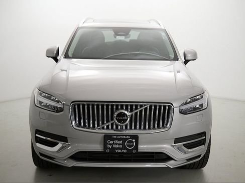 Certified 2024 Volvo XC90 T8 Plus AWD/4WD image 5