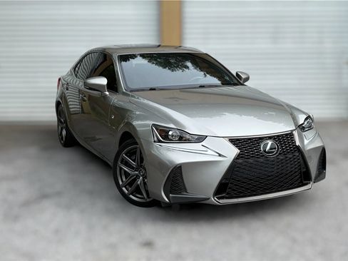 Used 2019 Lexus IS 300 F Sport w/ F Sport Package RWD image 1