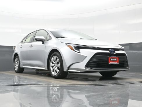 Used 2024 Toyota Corolla LE FWD image 22