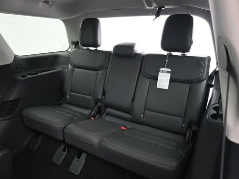 New 2025 Ford Expedition Active image 28