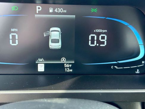 New 2026 Hyundai Elantra SE FWD image 19