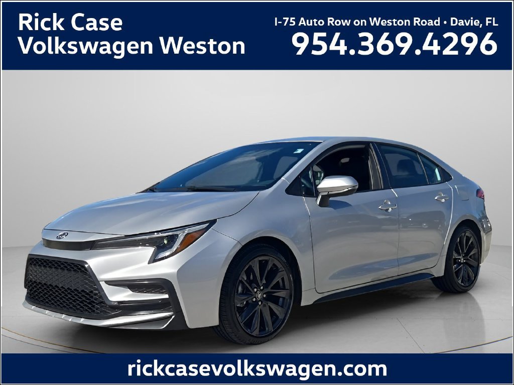 Used 2024 Toyota Corolla SE FWD image 1