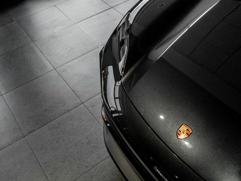 Certified 2024 Porsche Macan 4 Electric image 27