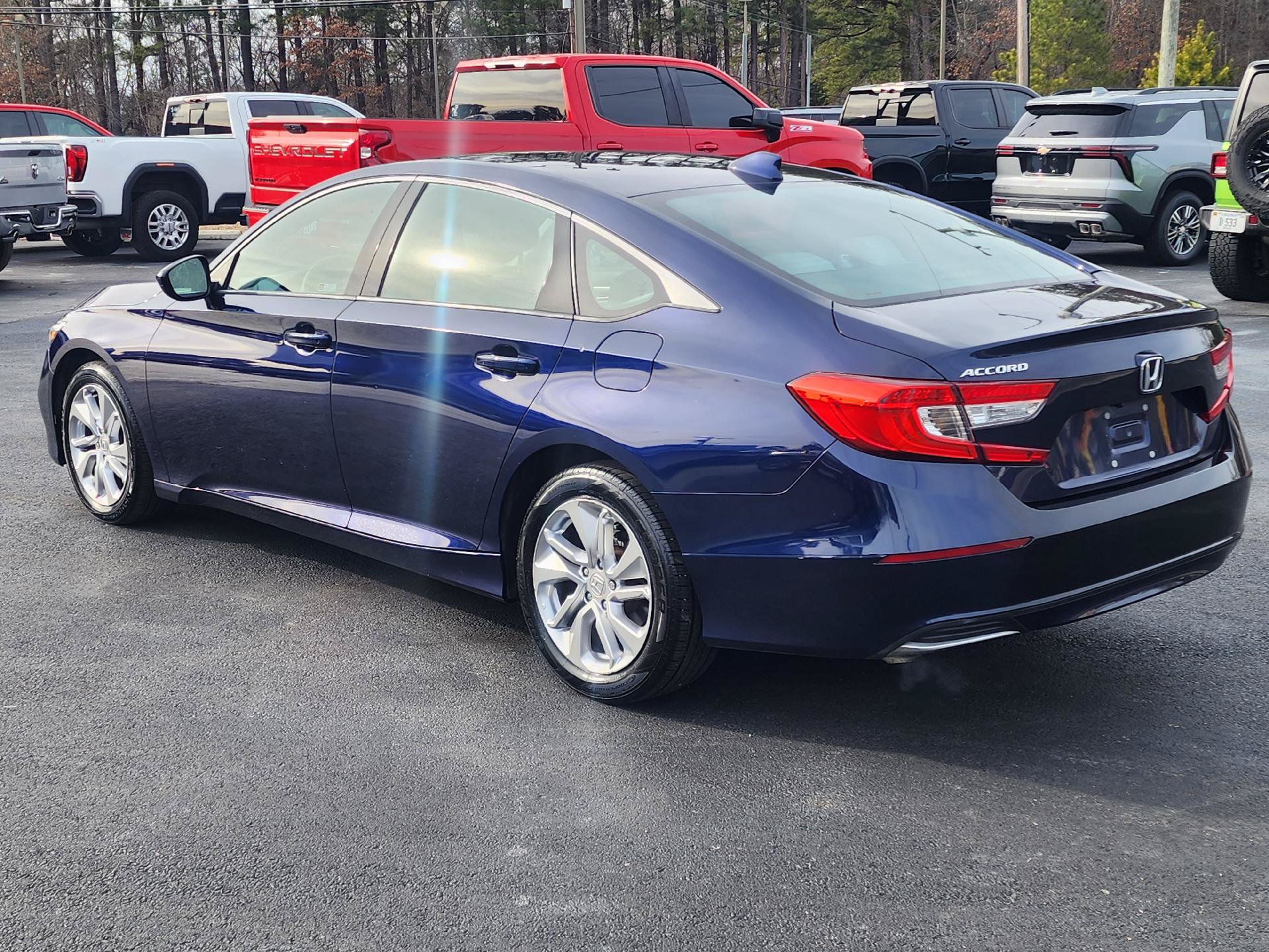Used 2018 Honda Accord LX image 3
