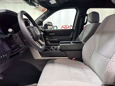 Used 2025 Toyota Tundra SR5 image 21