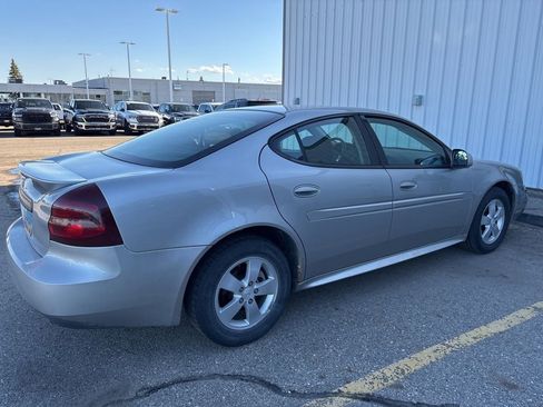 Used 2007 Pontiac Grand Prix w/ Preferred Package image 4