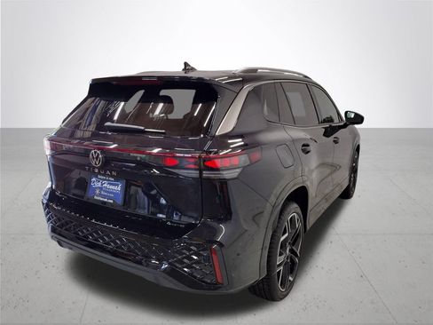 New 2026 Volkswagen Tiguan SEL R-Line AWD/4WD image 12