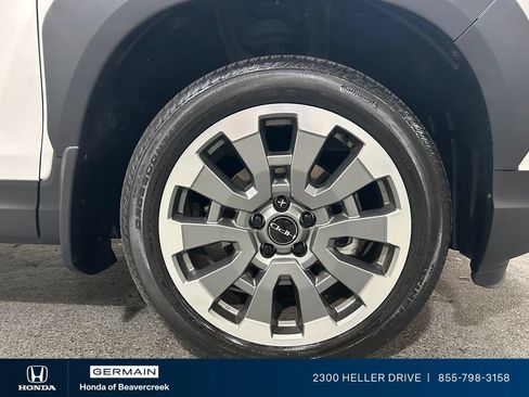 Used 2025 Honda Passport EX-L image 12