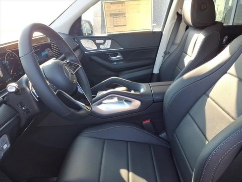 Used 2026 Mercedes-Benz GLS 450 4MATIC image 14