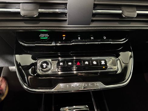 New 2026 Lincoln Corsair Premiere image 31