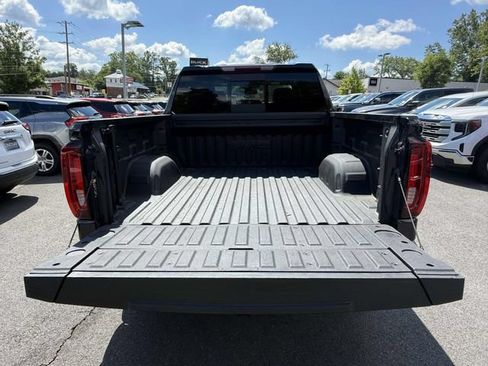 Certified 2023 GMC Sierra 1500 SLT w/ SLT Premium Plus Package AWD/4WD image 13