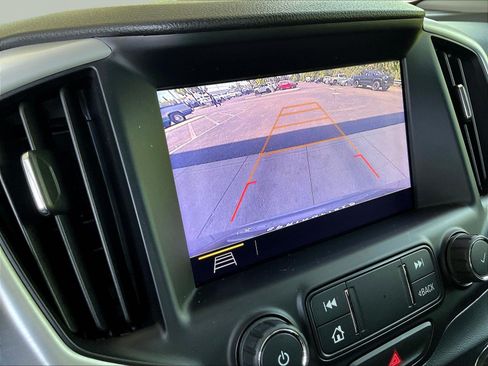 Used 2020 GMC Terrain SLT w/ Preferred Package FWD image 14