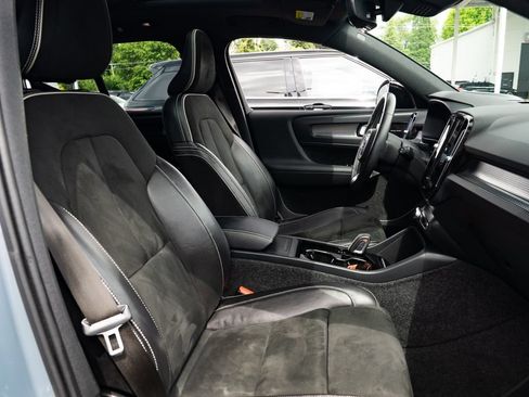 Used 2021 Volvo XC40 P8 Recharge w/ Advanced Package AWD/4WD image 25