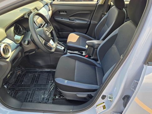 Used 2025 Nissan Versa SV w/ Trunk Package FWD image 19