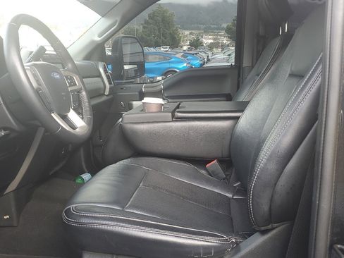 Used 2020 Ford F250 Lariat w/ Lariat Value Package image 6