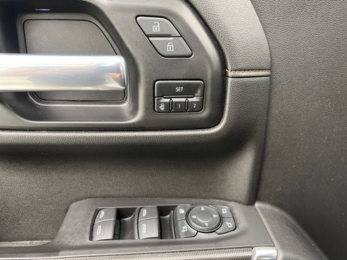 Used 2021 GMC Sierra 1500 AT4 w/ AT4 Value Package AWD/4WD image 12