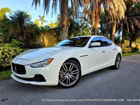 Used 2016 Maserati Ghibli RWD image 9