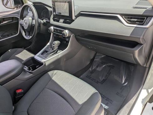 Certified 2025 Toyota RAV4 XLE FWD image 19