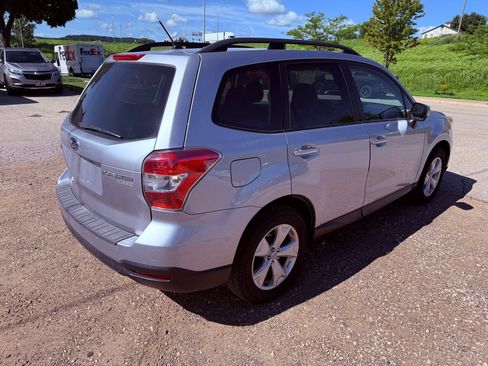 Used 2015 Subaru Forester 2.5i Premium w/ All-Weather Package AWD/4WD image 5