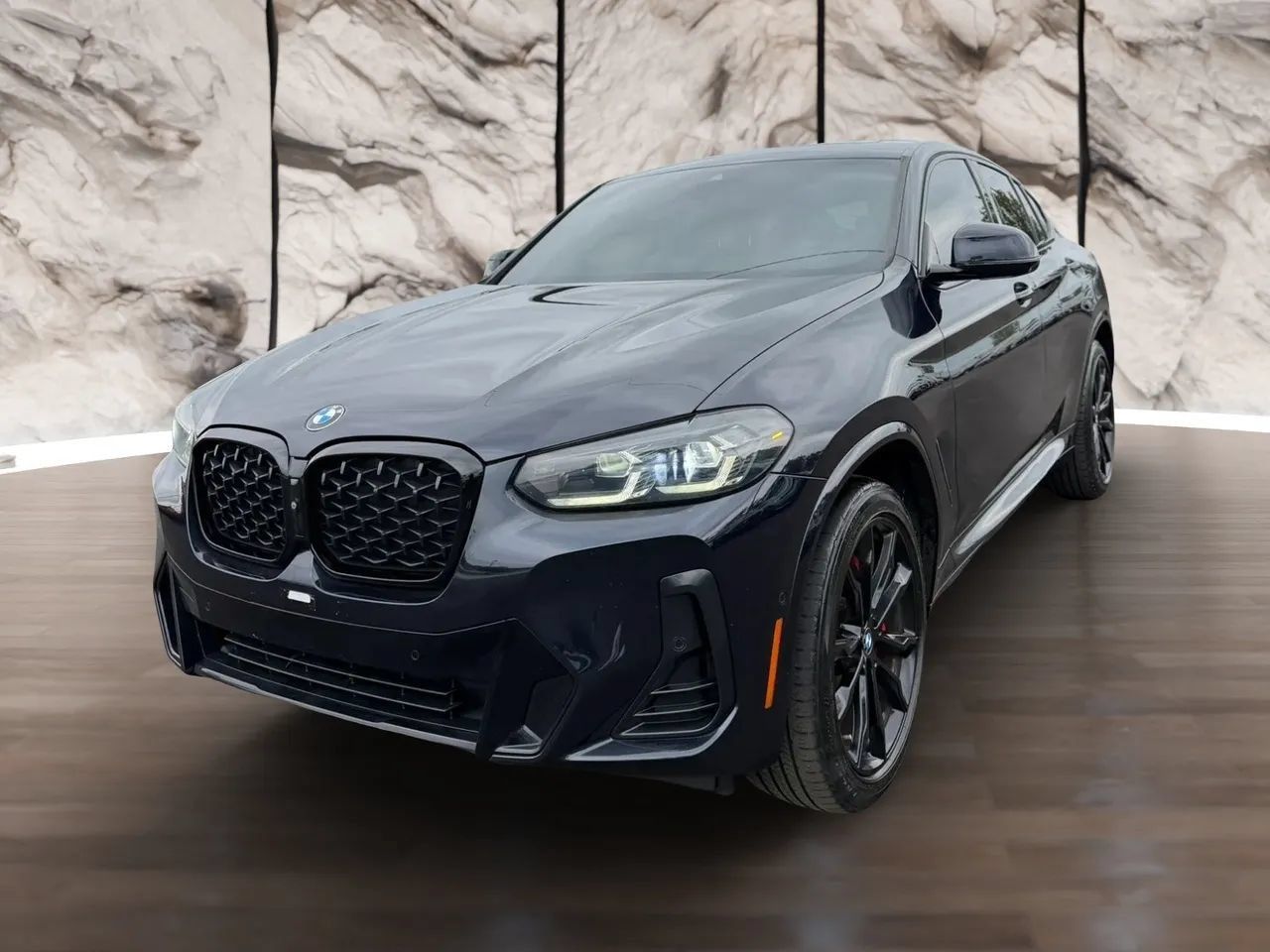 Used 2022 BMW X4 xDrive30i w/ M Sport Package AWD/4WD image 4