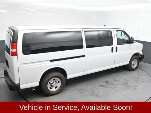 Used 2024 Chevrolet Express 3500 LS RWD image 31
