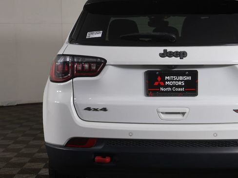 Used 2023 Jeep Compass Trailhawk AWD/4WD image 13