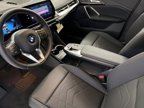 New 2026 BMW X2 xDrive28i w/ Convenience Package AWD/4WD image 4