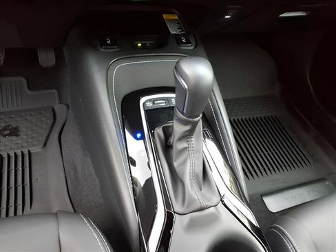 Used 2025 Toyota Corolla XSE image 25