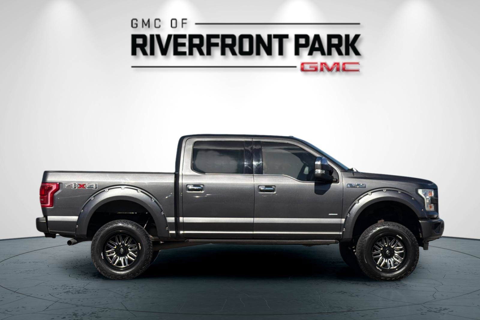 Used 2015 Ford F150 Platinum w/ Technology Package AWD/4WD image 2