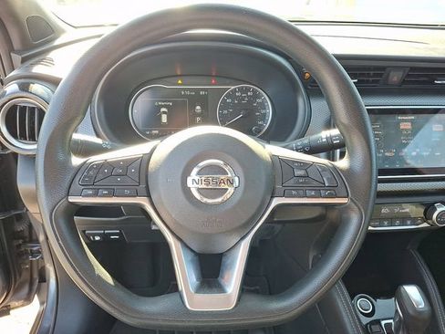 Used 2020 Nissan Kicks SV FWD image 15