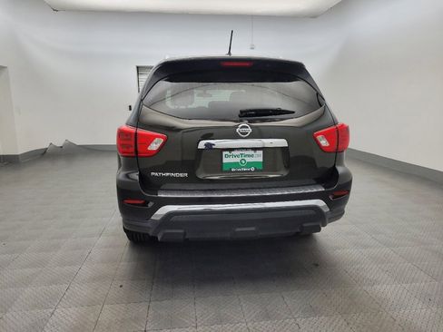 Used 2017 Nissan Pathfinder S image 6