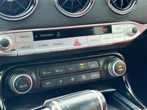 Used 2021 Kia Stinger GT image 15