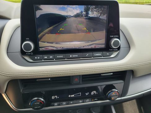 Certified 2023 Nissan Rogue SV AWD/4WD image 28