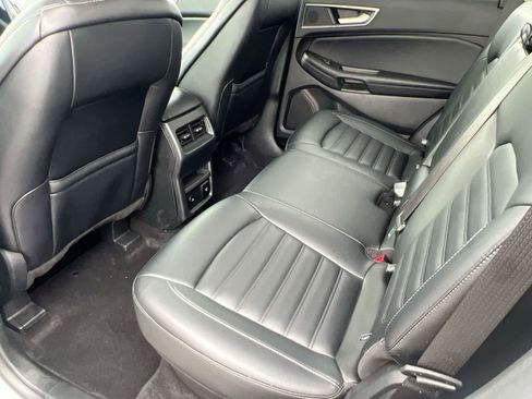 Certified 2024 Ford Edge SEL AWD/4WD image 18