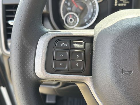 Used 2019 RAM 2500 Tradesman AWD/4WD image 17