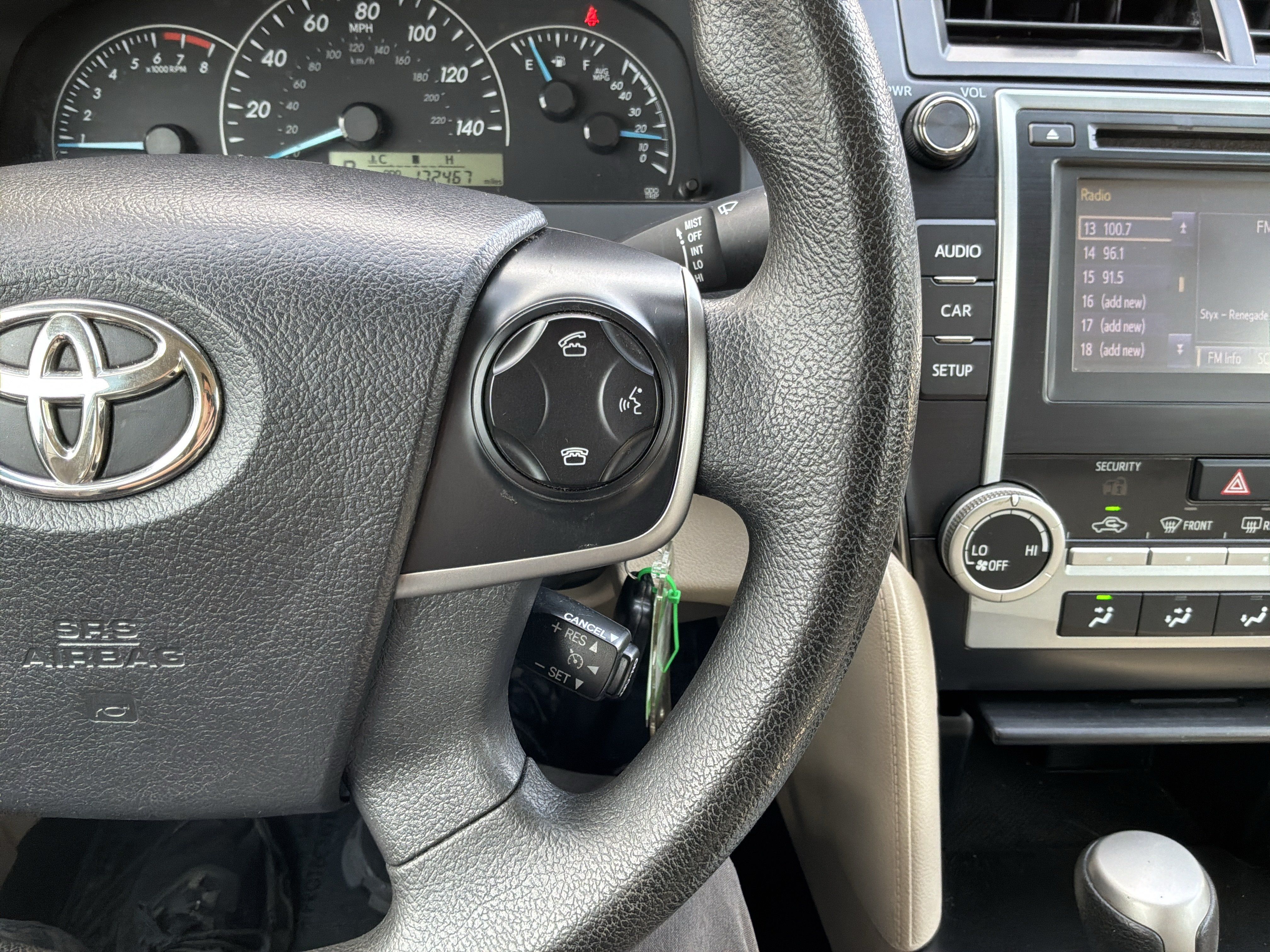Used 2014 Toyota Camry FWD image 20